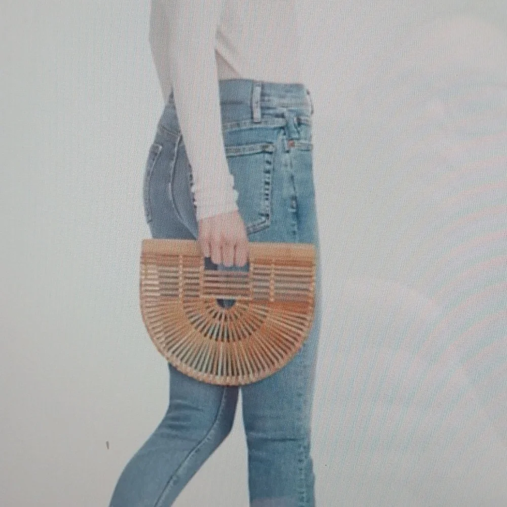 Bamboo half moon bamboo bag - Picture 1 of 4